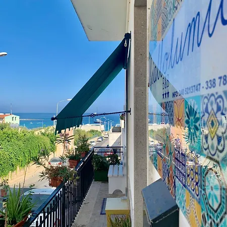 Giallolumia Portopalo Di Capo Passero