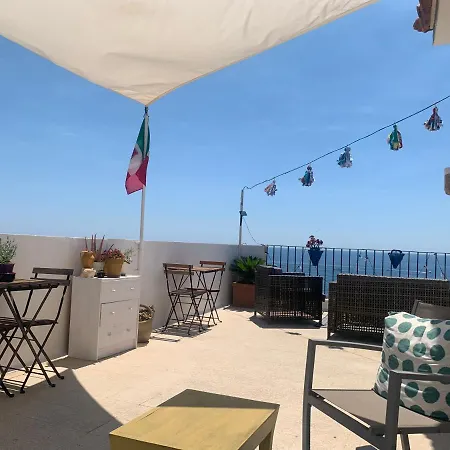 Giallolumia Couette-café Portopalo Di Capo Passero