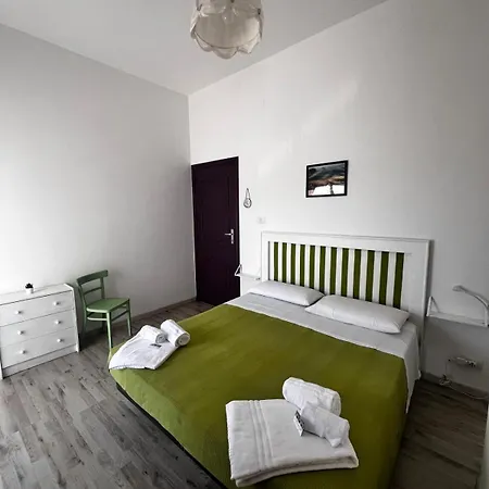 Bed & Breakfast Giallolumia *